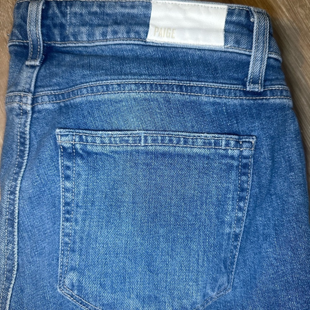 PAIGE Womens Denim Cutoff Bermuda Shorts Size 27 Distressed Raw Hem Mid Rise - Picture 4 of 4